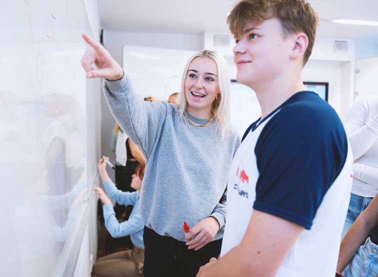 Vib Kat Aug 2023 7078