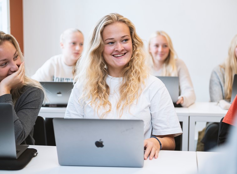 Vib Kat Aug 2023 6872